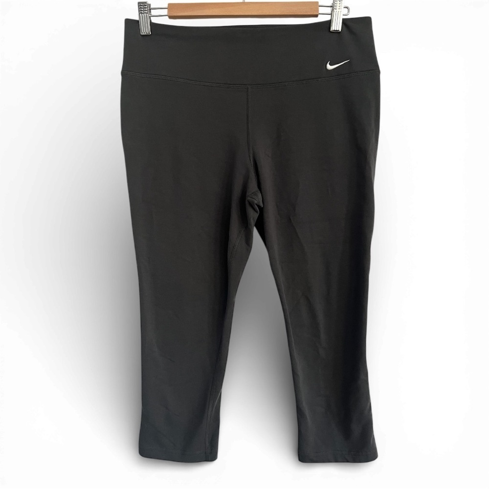 Nike Women’s Dark Grey Cotton/Spandex 3/4”Leggings